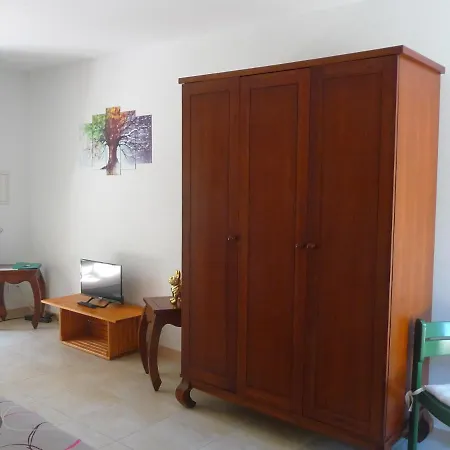 Bed & Breakfast Des Masques 3*